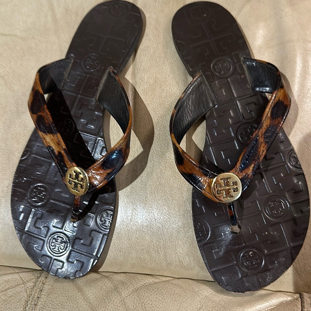 Women’s sandals